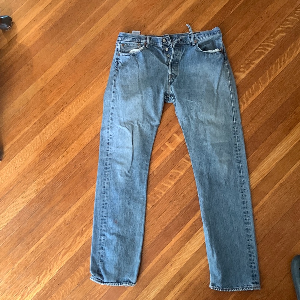 Levi 501 button fly 38x37